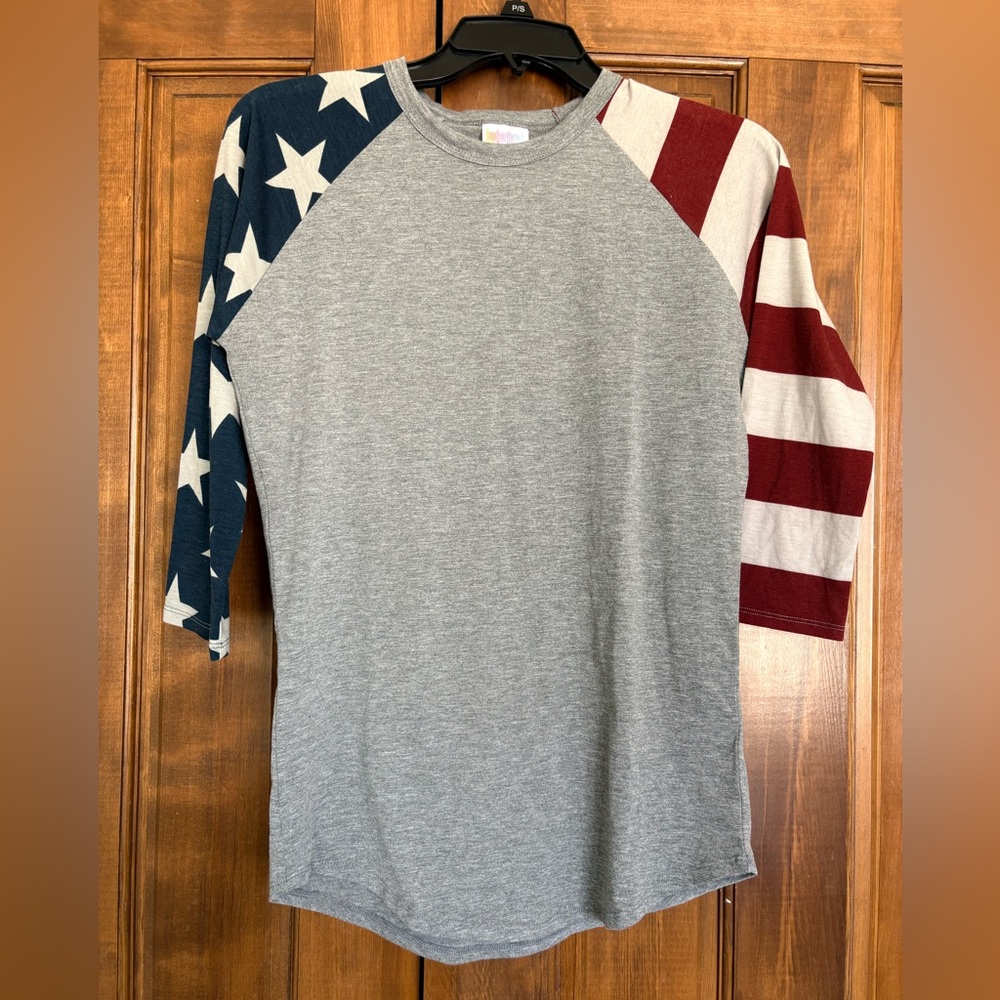 LuLaRoe XS Randy Gray Raglan Shirt with American Flag Sleeves